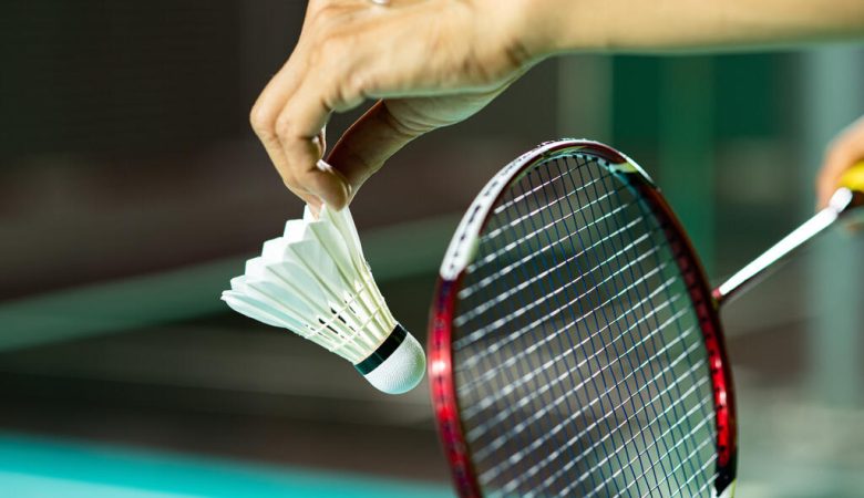 Apa Itu Servis Backhand Dan Tips Mempraktekkannya