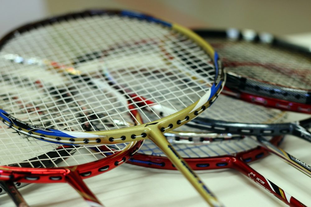 Berapa Tarikan Senar Raket Badminton Yang Ideal