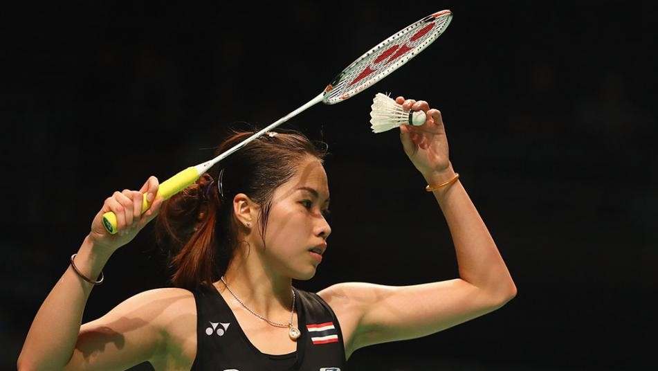 Tujuan Dan Tips Teknik Forehand Service Dalam Permainan Badminton