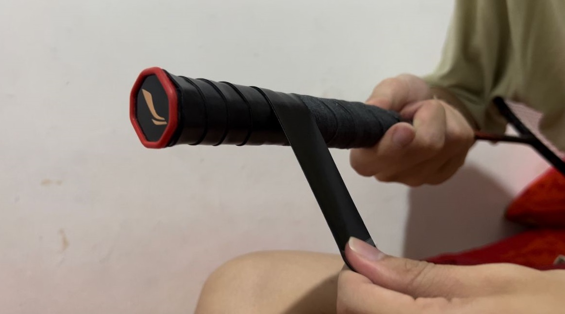 Tutorial Cara Mengganti Grip Raket Dengan Gampang