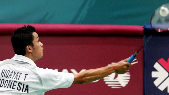 backhand taufik hidayat