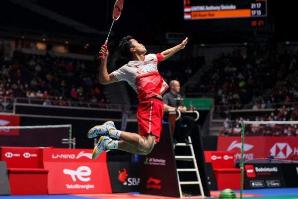 Tips dan Cara Teknik Smash Yang Benar