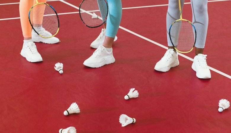 5 Rekomendasi Sepatu Badminton Yonex Terbaik di 2024