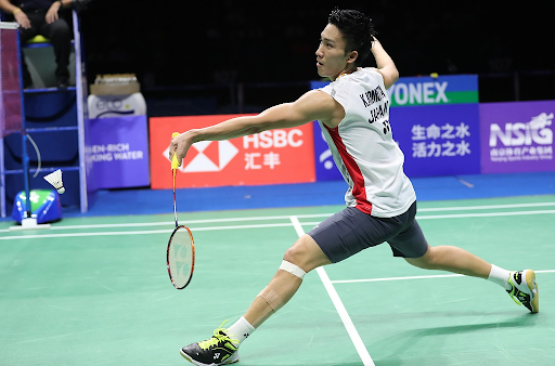 forward badminton stances