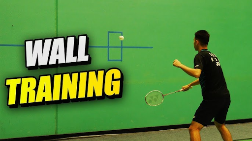 Tips Mengontrol Shuttlecock - wall training