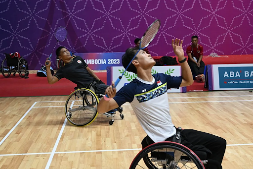 atlet kursi roda badminton